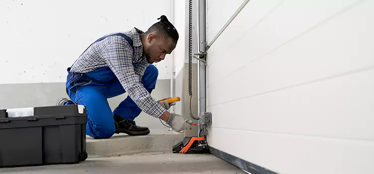 Expert Solutions for Every Garage Lock Need in Round Lake Beach, IL