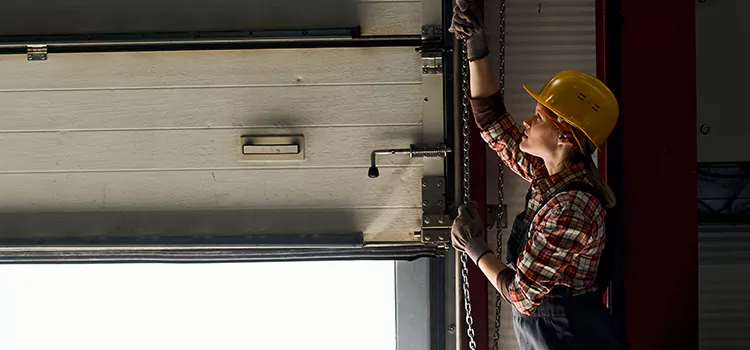 Addressing Common Garage Door Stoppage Issues in Round Lake Beach, IL